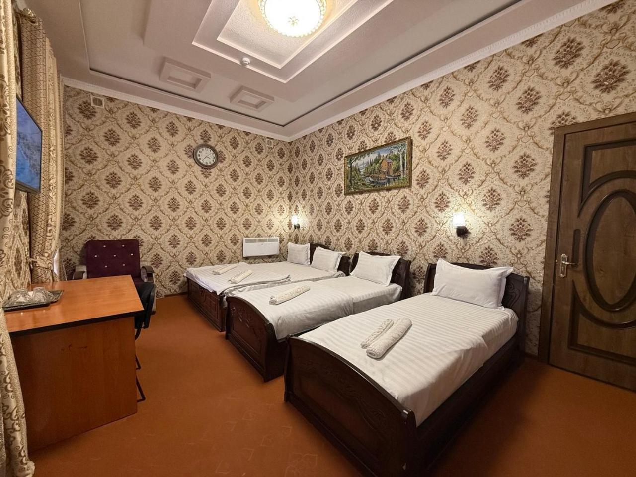 Зона Отдых Apachi В Горах Чимган Hotel Exterior foto